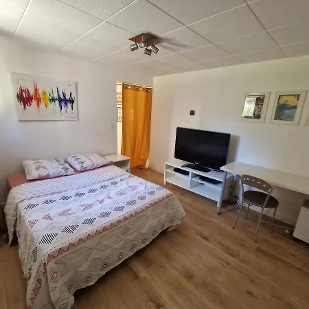 A 5 Min Du Rer B Le Guichet/ Plateau Saclay Apartment Orsay
